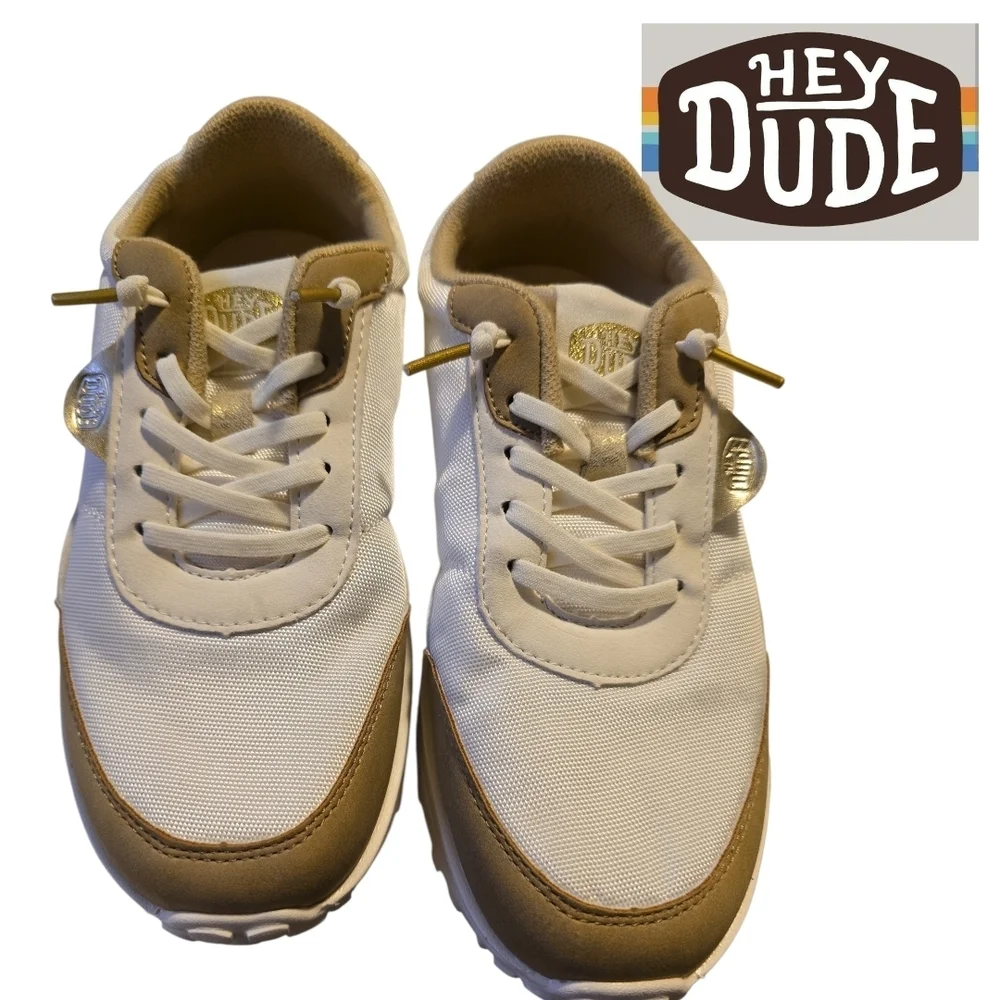 HEY DUDE Hayden Shine Size 6 Womens